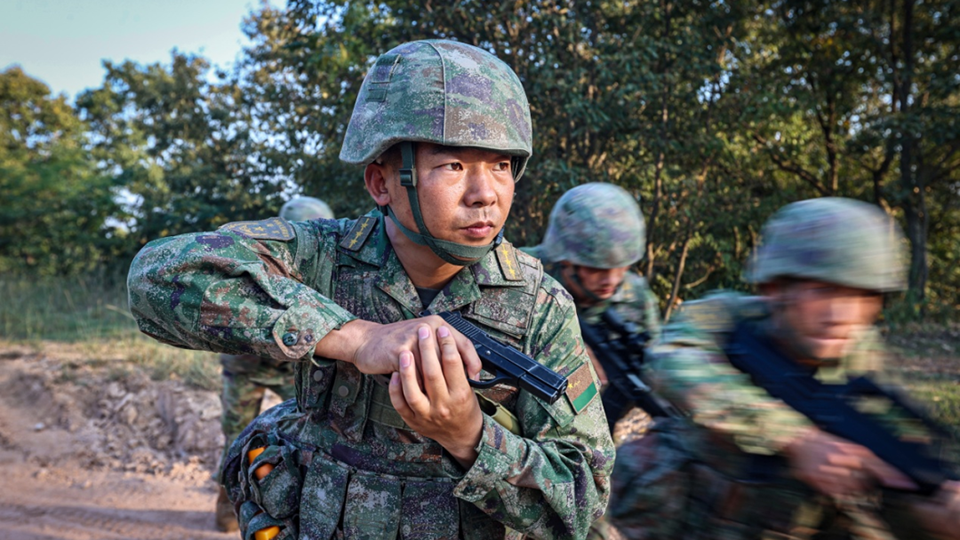 了不起的中國軍人丨二十大代表孫金龍：鉚在戰(zhàn)位做“鋼釘”，我有打贏的底氣